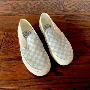 Womens 6.5 checkered vans